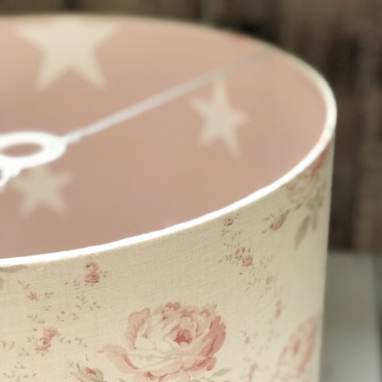 Georgian Roses ~ Antique Powder Pink & Dove on Cream Linen