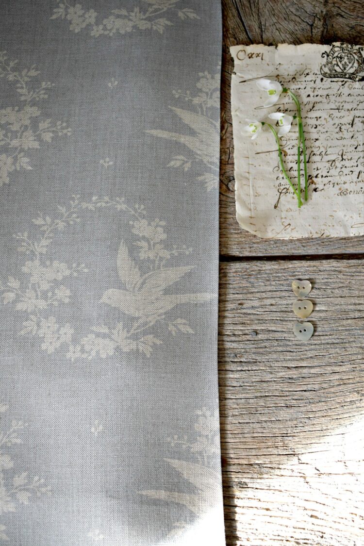 Birdsong (Large) ~ Heavy Rain Background on Stone Linen