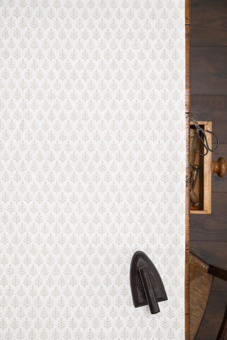 VHARI Vintage Midi Dove on White Linen Union