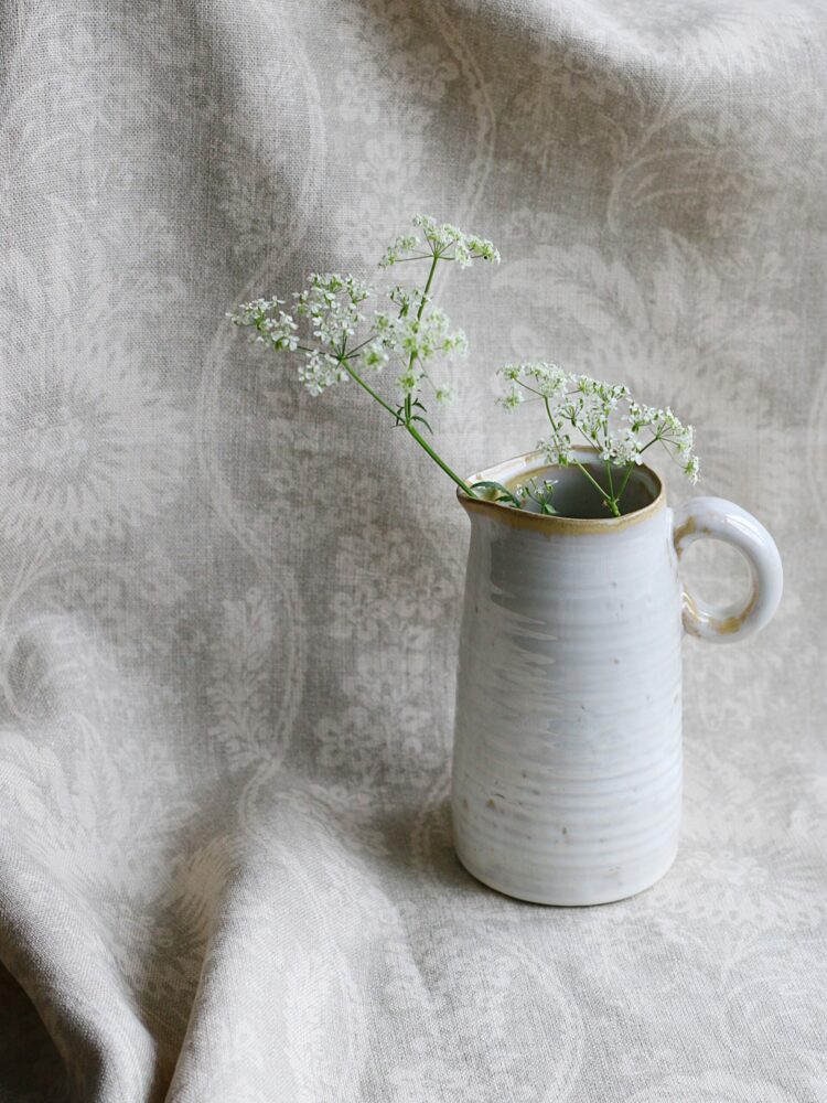 Sienna ~ Gustavian Grey On Ivory Linen *