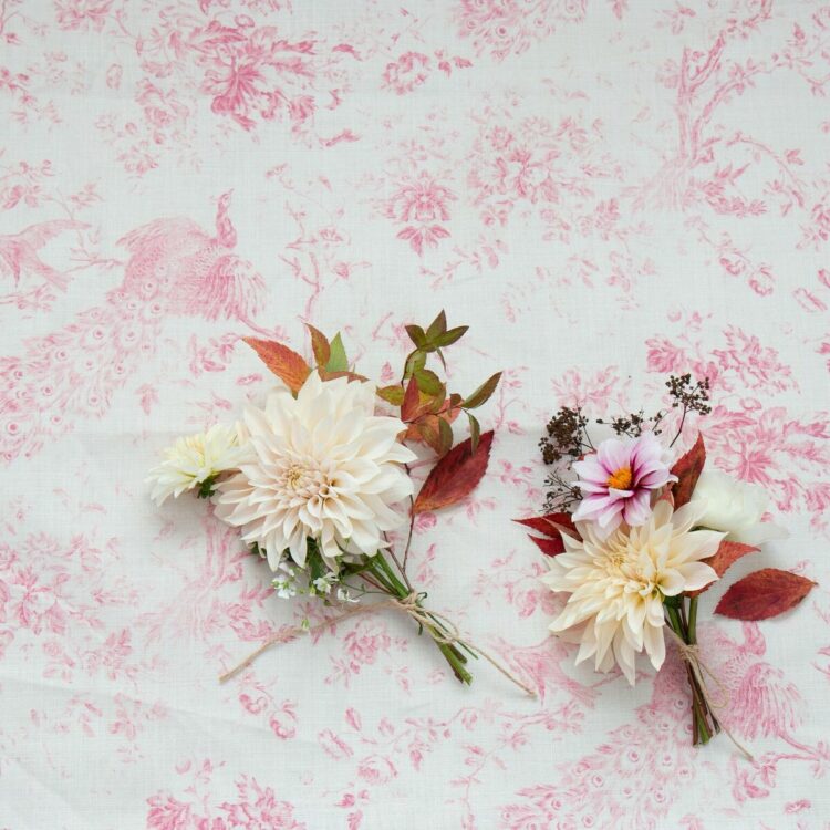Giselle Petit ~ Ruby on Cream Linen