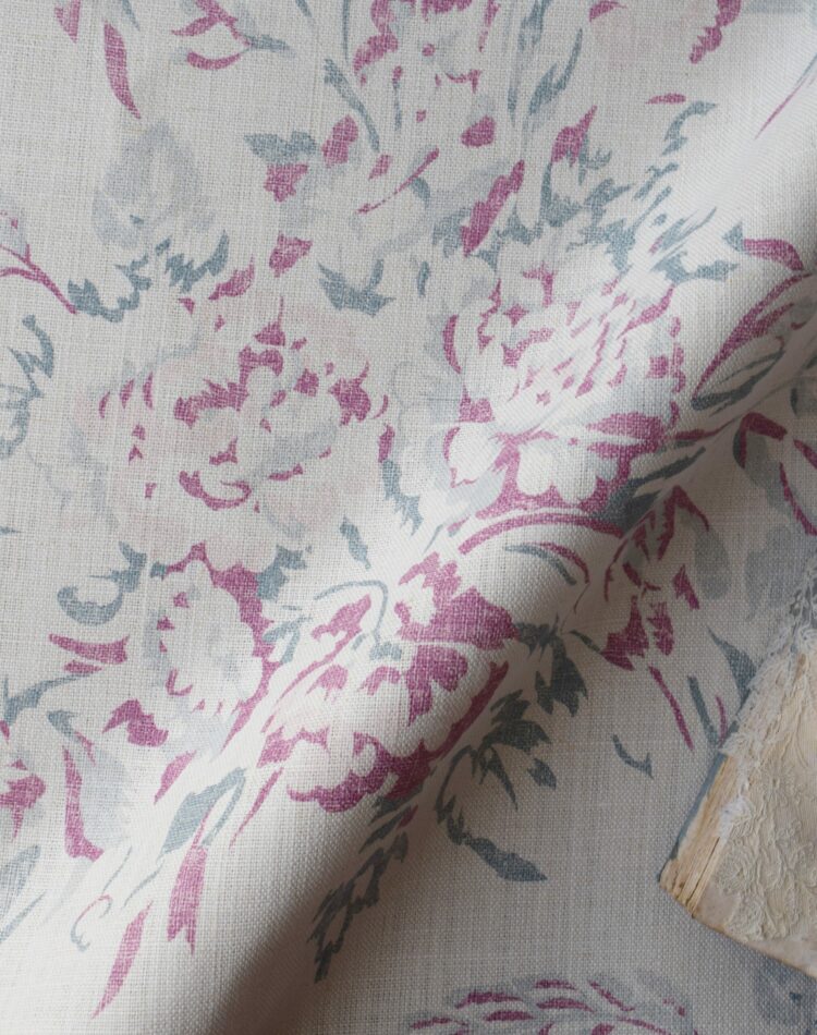 Lozere Grande ~ Fig on Smart Cream Herringbone *
