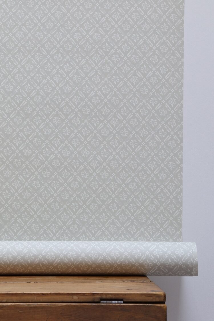Lucille Gustavian Grey Wallpaper