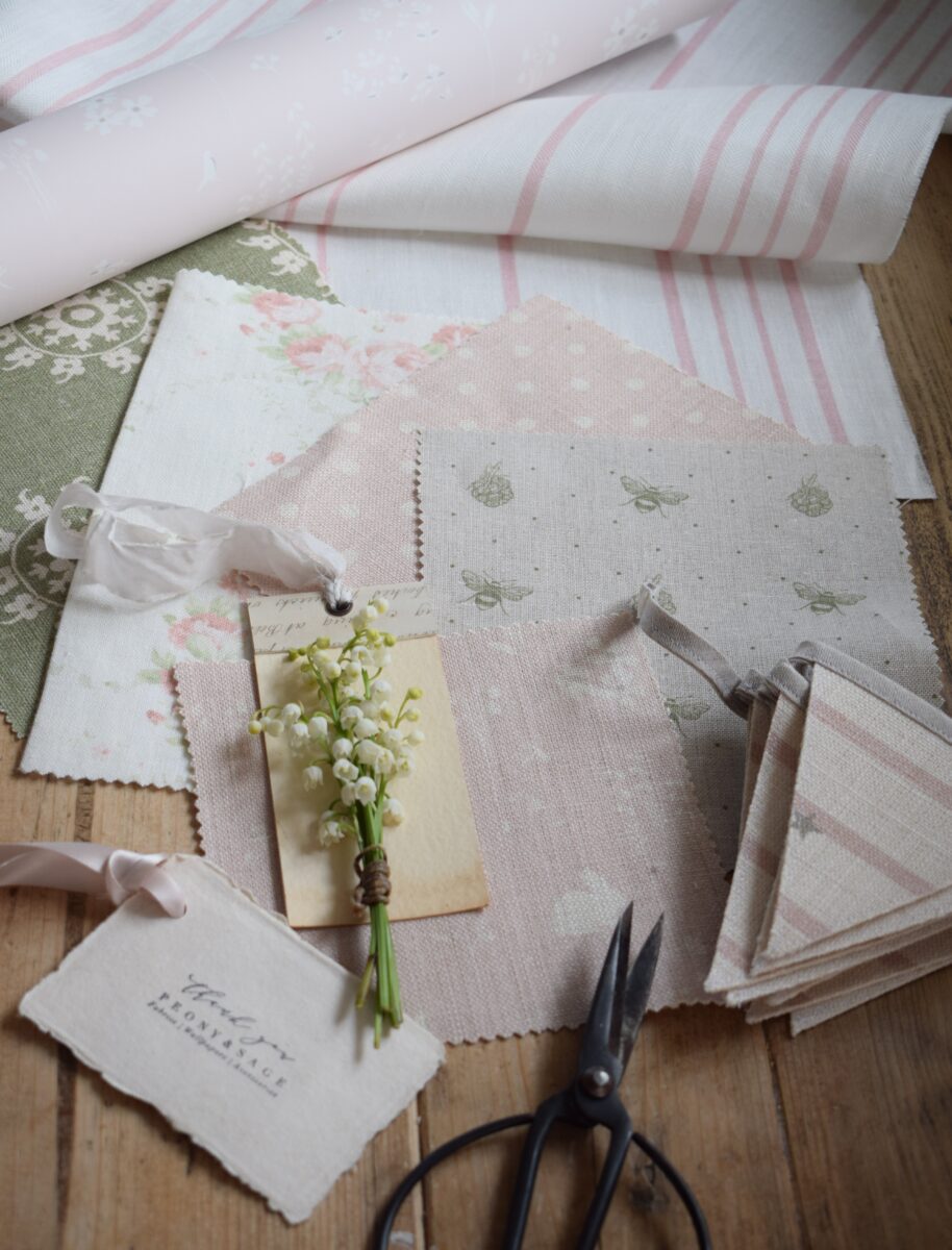 Girls Room 2 Summertime Pale Pink Icing, Polka, Bee & Blackberry, Litik