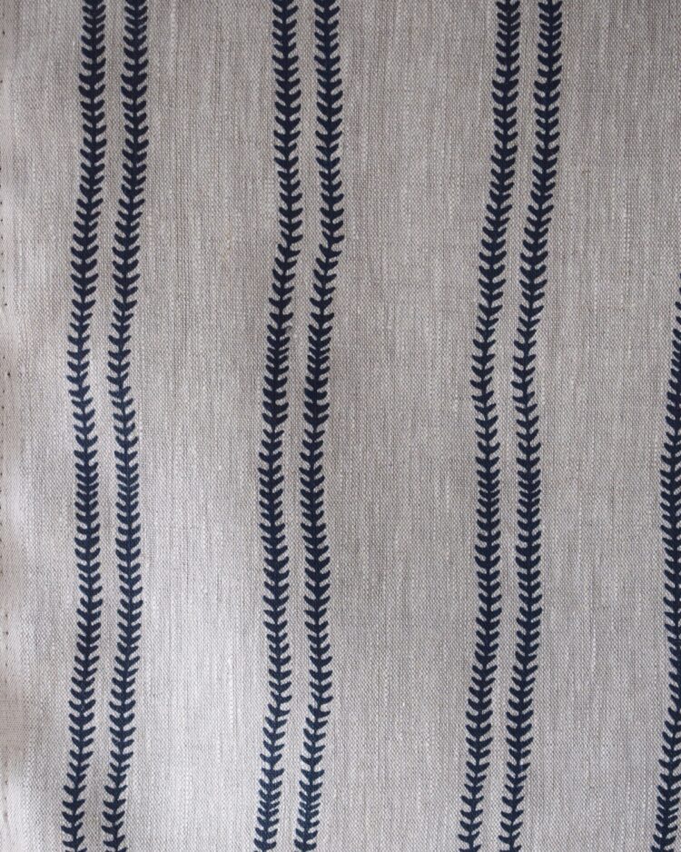 Thistle Stripe Mussel on Dune Linen
