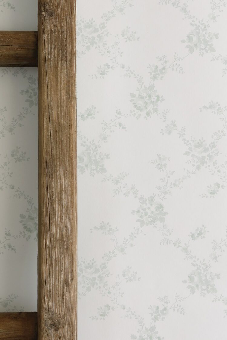 Giardino Multi Soft Greens colour Wallpaper