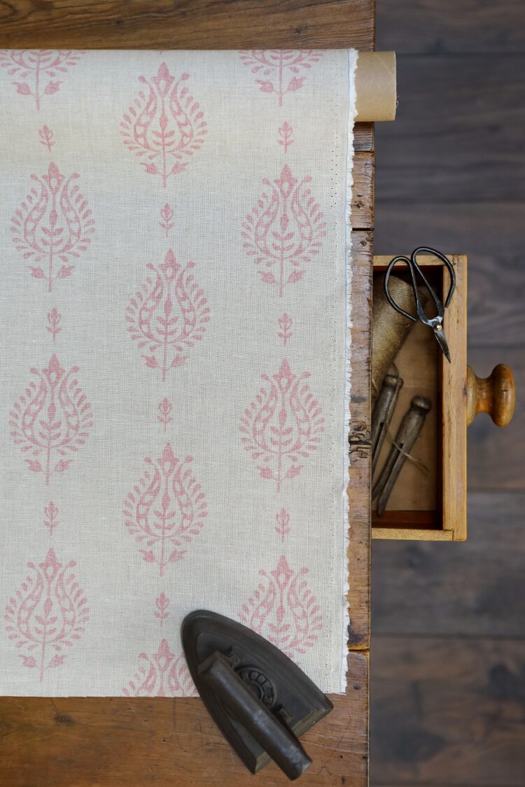Thali ~ Apple Rose on Stone Linen