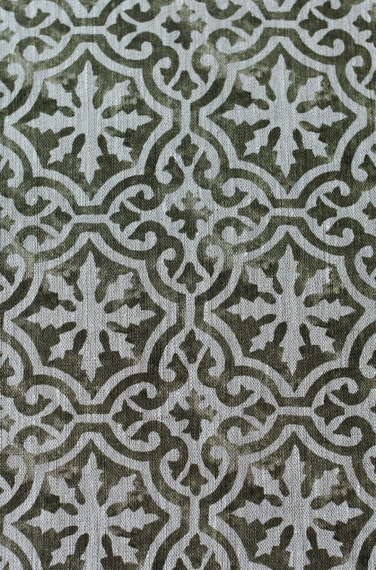 Lakshmi Large ~ Heath Blotch on Dune Linen