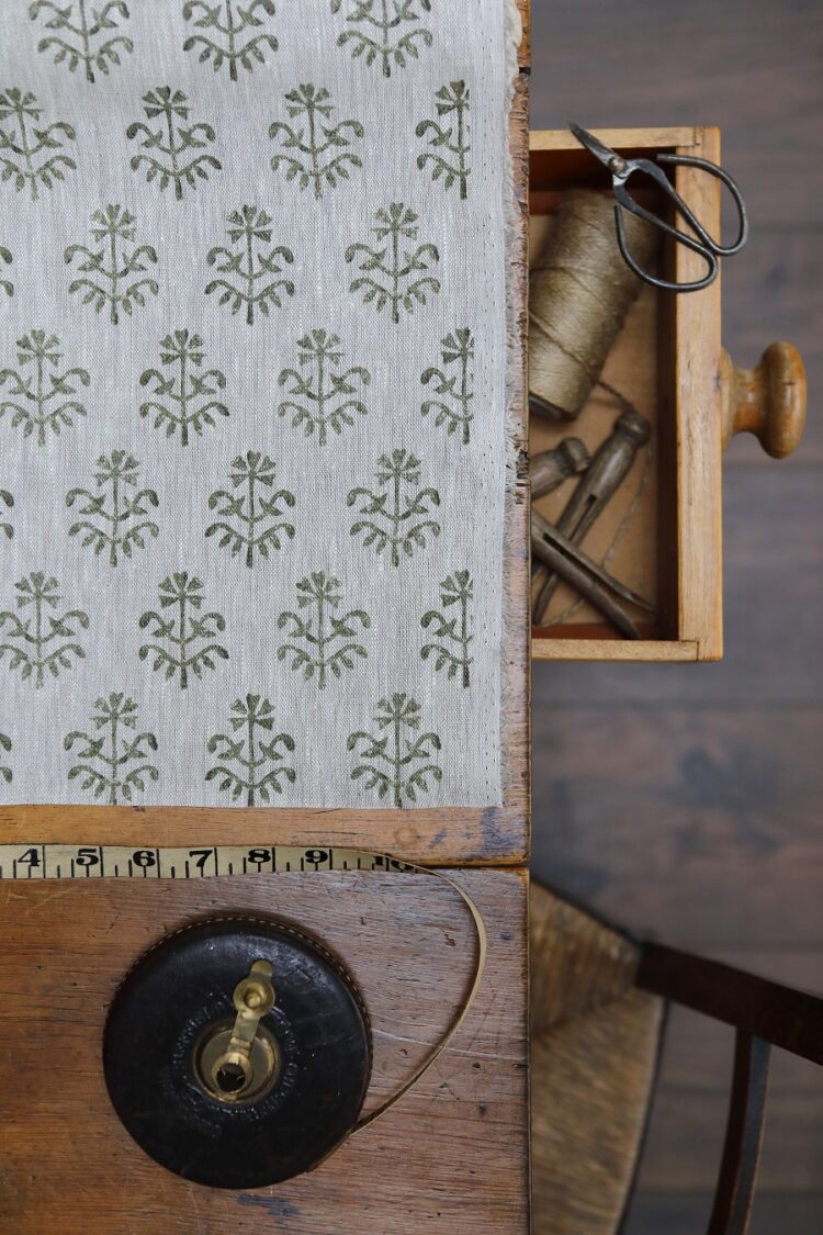 Tuk Heath on Dune Linen
