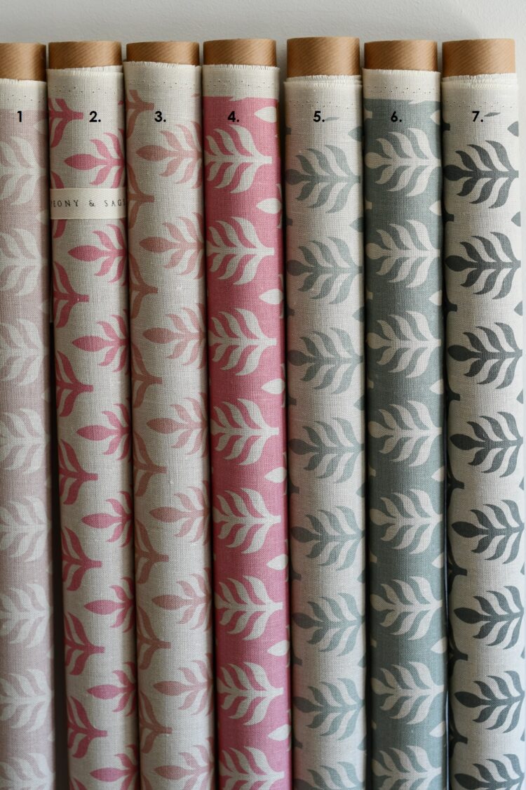 VHARI Grande All Colours on Stone Linen