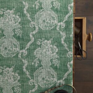 Greta ~ Emerald Green on Chunky Linen