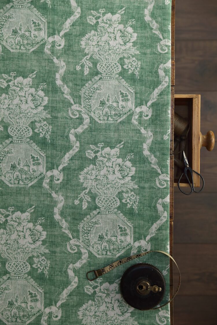 Greta ~ Emerald Green on Chunky Linen