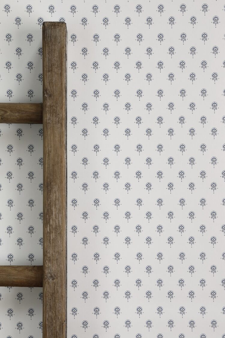 Ottillie Wallpaper Mussel on Cream