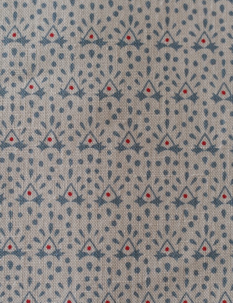 Anastasia Old Blue & Red on Ivory Linen