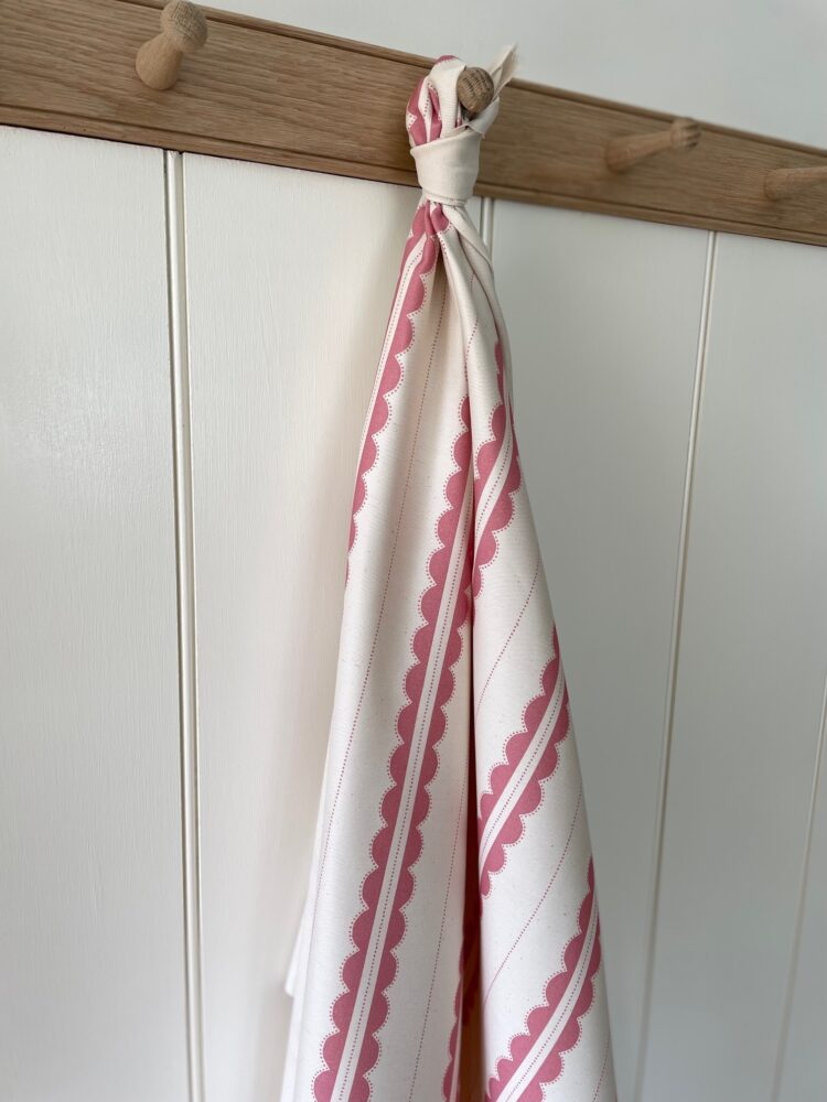 Scallop Ticking Berry Pink on Recycled Cotton