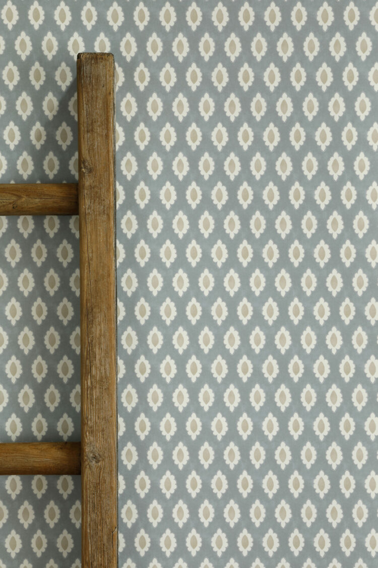 Ida SMALL Wallpaper Rain + Fawn
