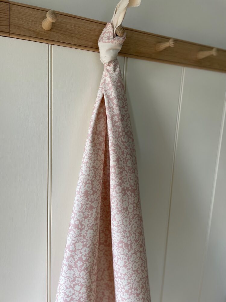 Sugar Plum Daisy Chalk Pink on Recycled Cotton