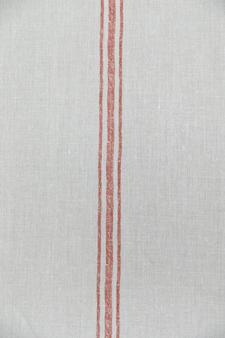 Dutch Single Central Stripe ~ Rust on Grainsack Linen