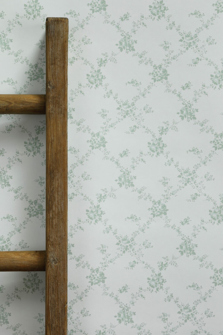 Giardino French STRONG GREENS wallpaper