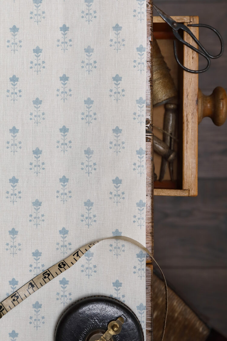 Camilla Parma Blue on Ivory Linen