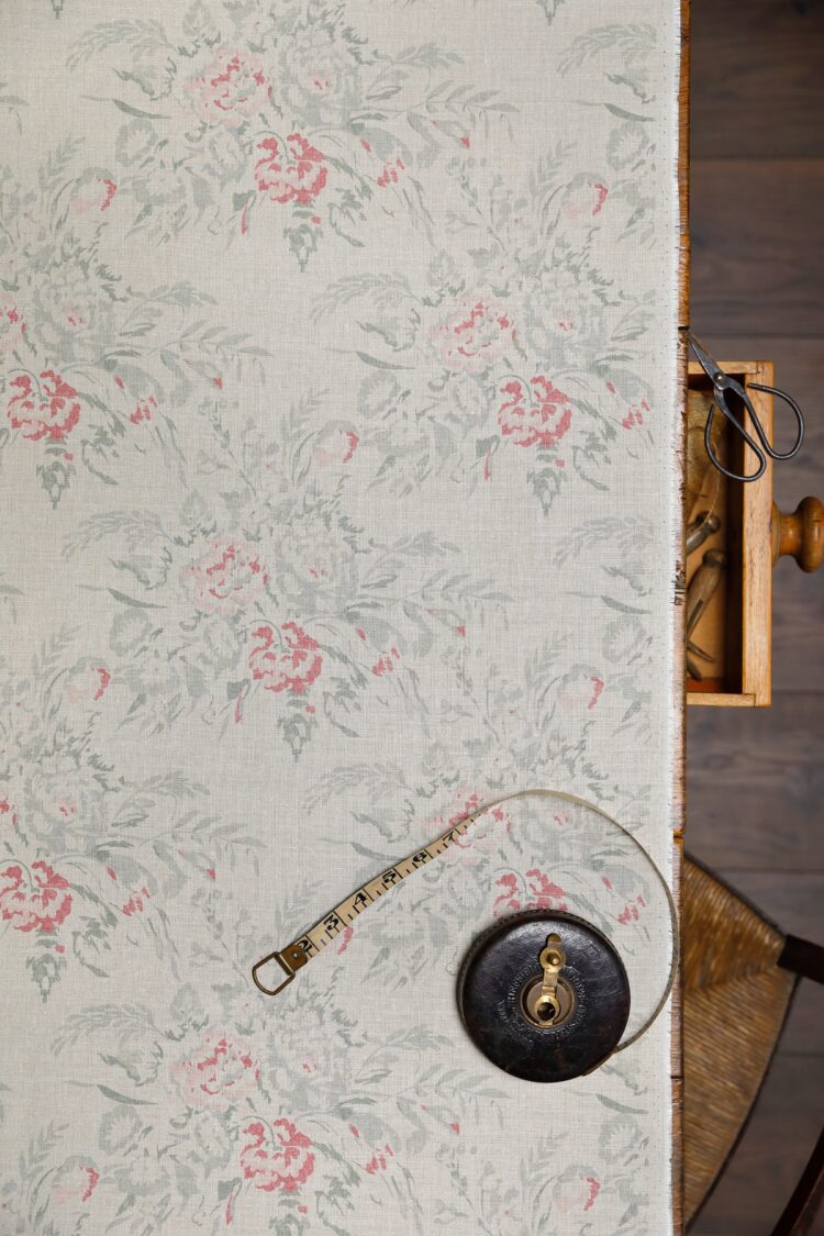 Lozere ~ PETIT Peony & Verte on Stone Linen