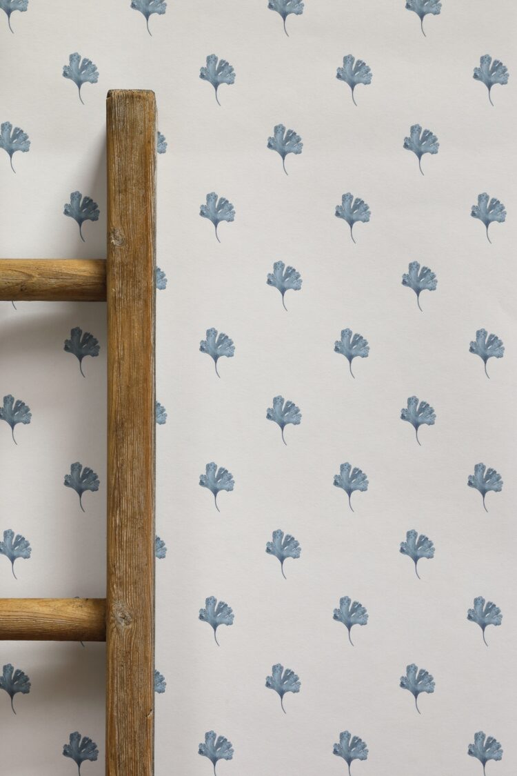 Sagaponack Blue on Chalk Wallpaper