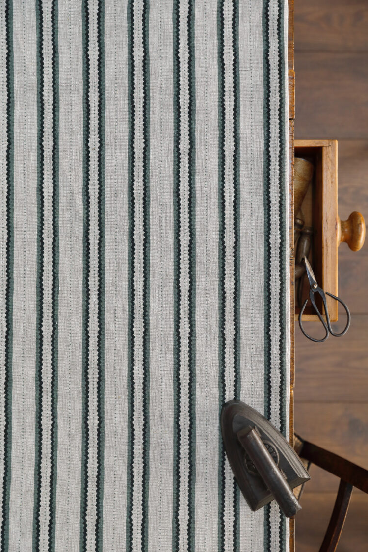 Ripple Stripe With Dots Pigeon on Dune Linen