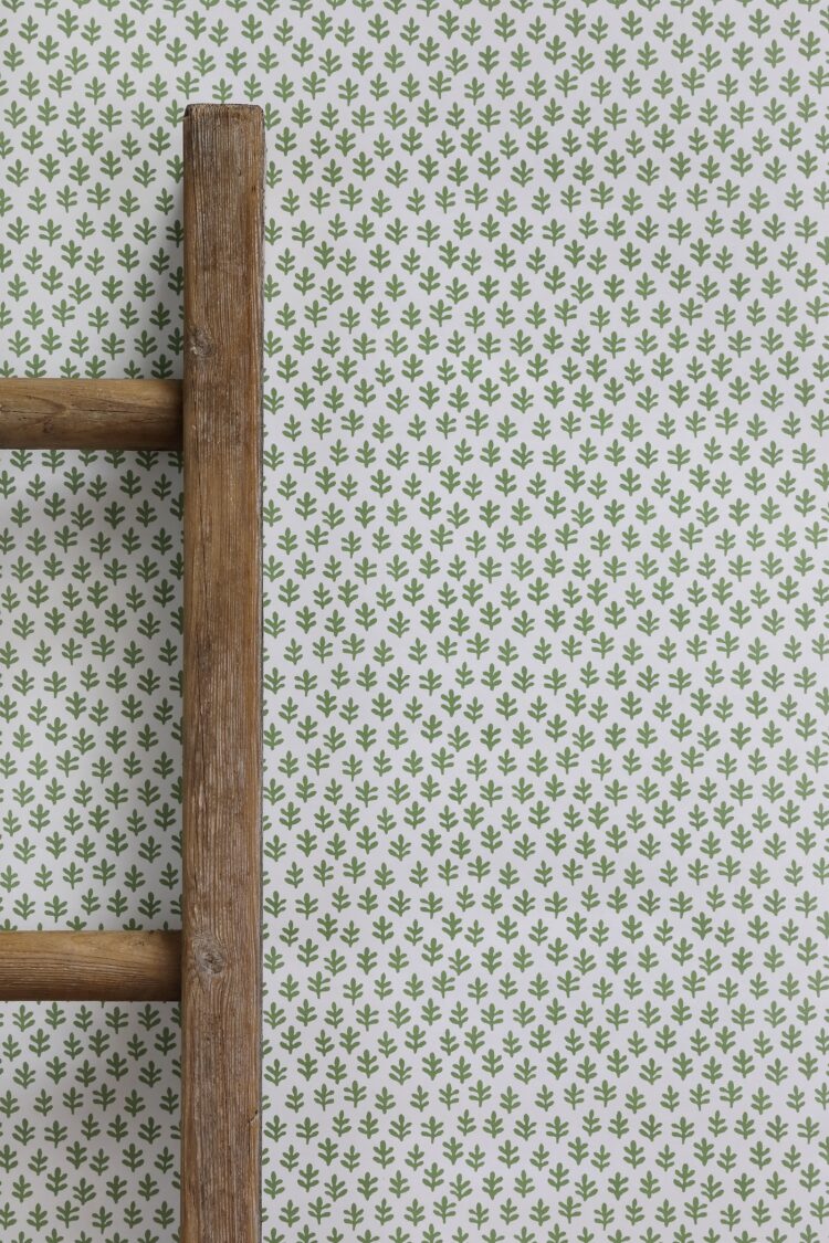 Savannah Basil Wallpaper