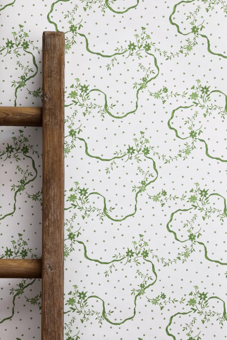 Cordee Fresh Greens on Cream