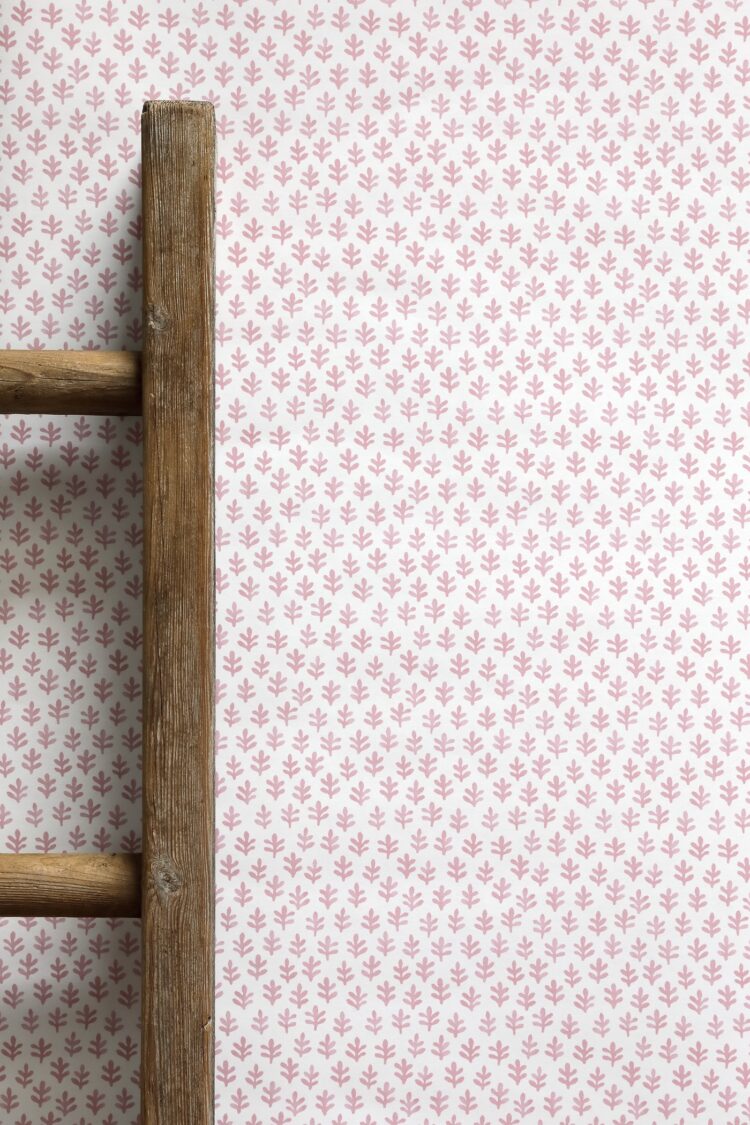 Savannah Thea's Pink Wallpaper