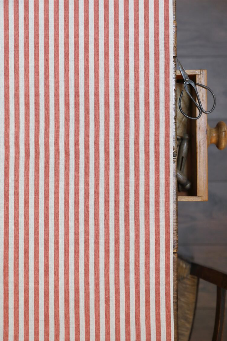 Punch and Judy Standard Scale Terracotta