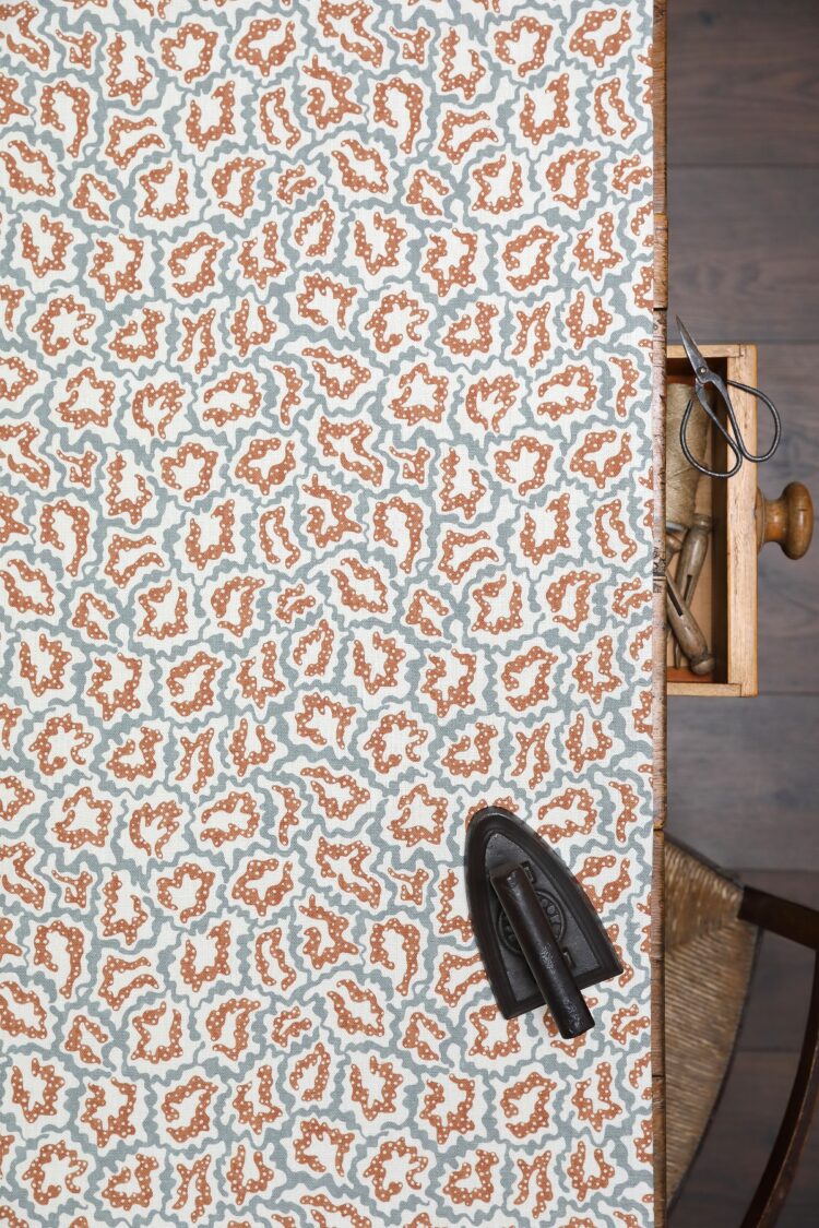 Pia Amber + Tin on Double Cream Linen