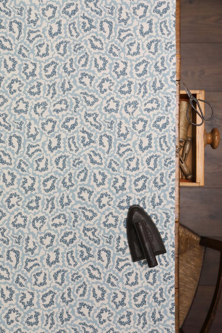 Pia Blues II on Double Cream Linen