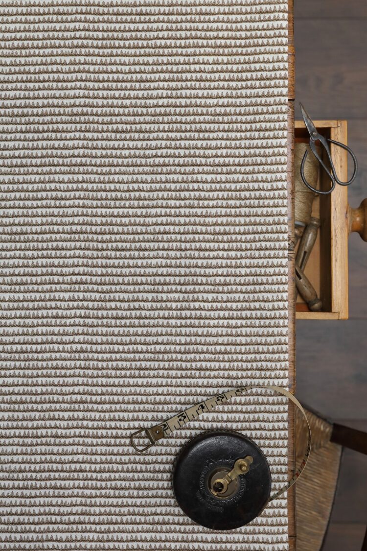 Tuft Buckwheat on Pure Double Cream Linen