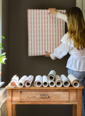 Wave + Dot Wallpaper Maroon + Soft Pink