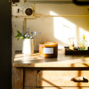 3 Wick Brown Glass Extra Large Amber & Tonka Bean Candle - Image 2