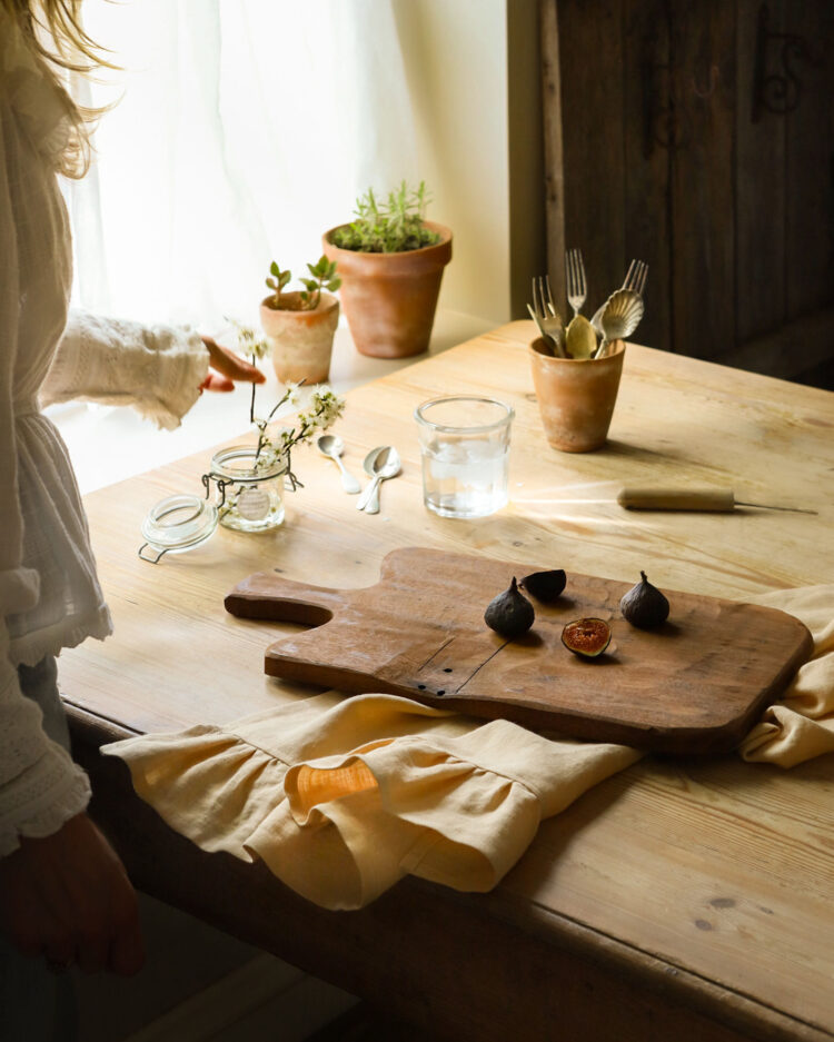 Beautiful Handmade Frilly Hay Linen Tea Towels