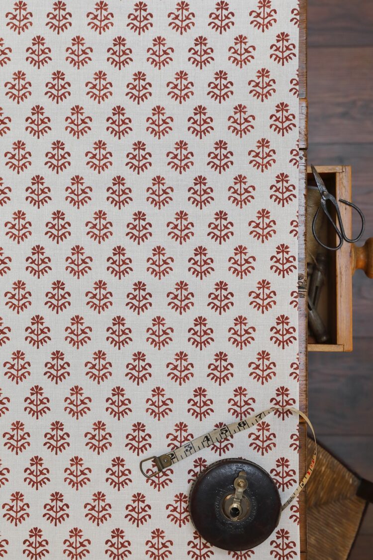 Tuk Small Amber on Stone Linen