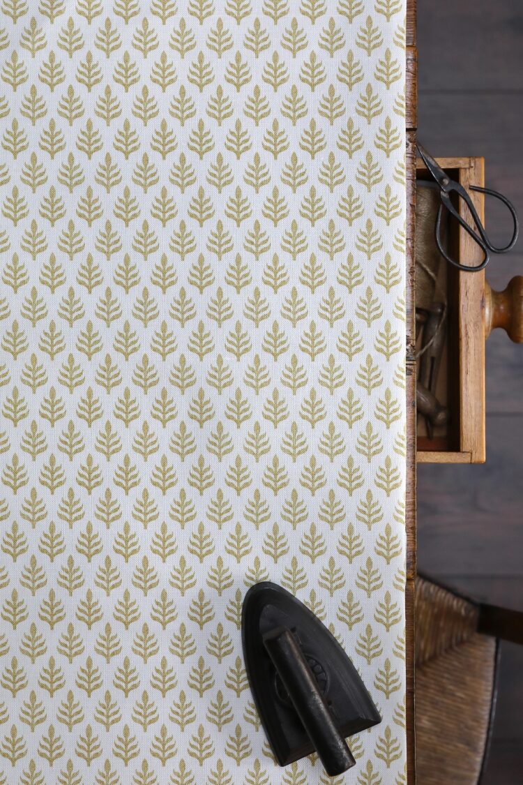 VHARI Vintage Midi Beeswax on White Linen Union