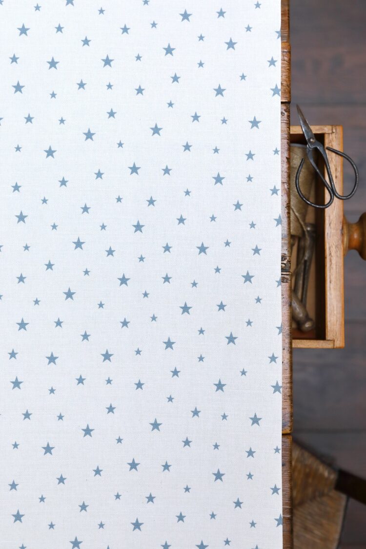 All Stars (Small) ~ Oxford Blue on White Linen Union
