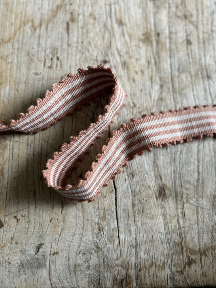 Terracotta and Ivory Picot Braid £15.00