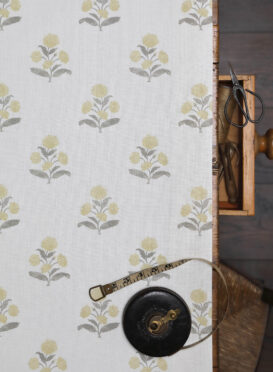 Poppi Large Lemon Curd + Biscuit on Ivory Linen