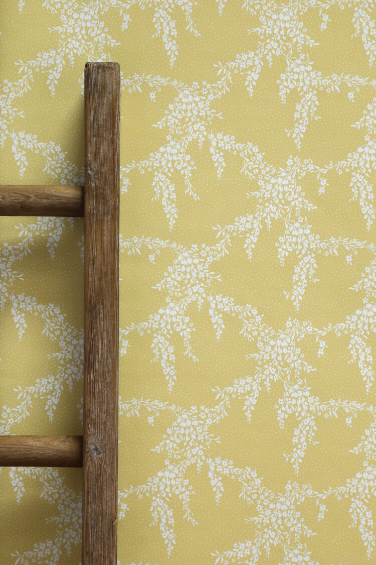 Wisteria in Buttercup Wallpaper