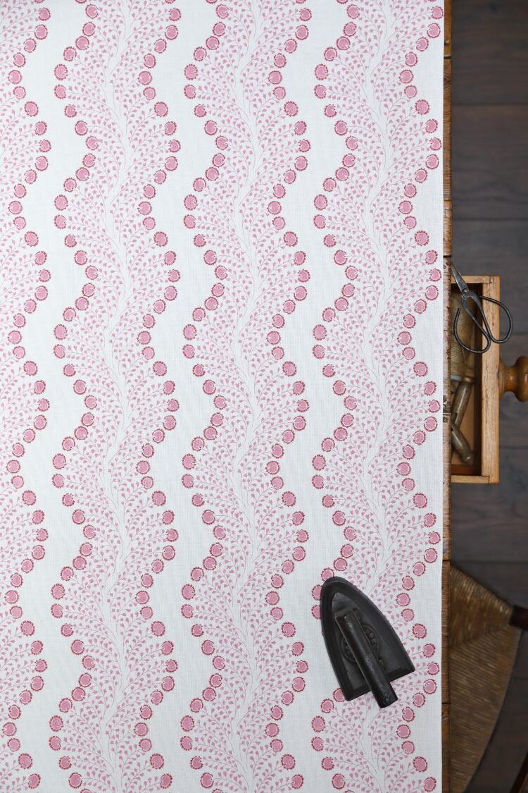 Amalia Radish on White Linen Union