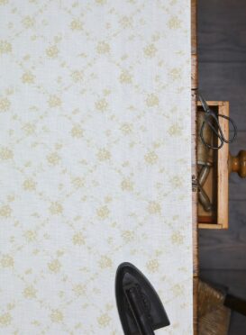 Giardino ~ Straw on Ivory Linen