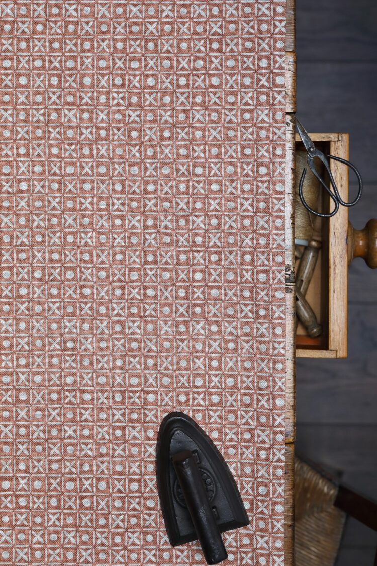 Sundial ~ Terracotta Blotch on Chunky Linen
