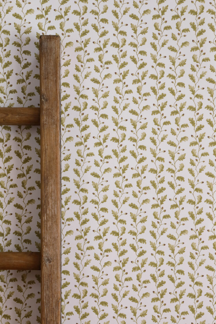 Little Oak Leaf Wallpaper