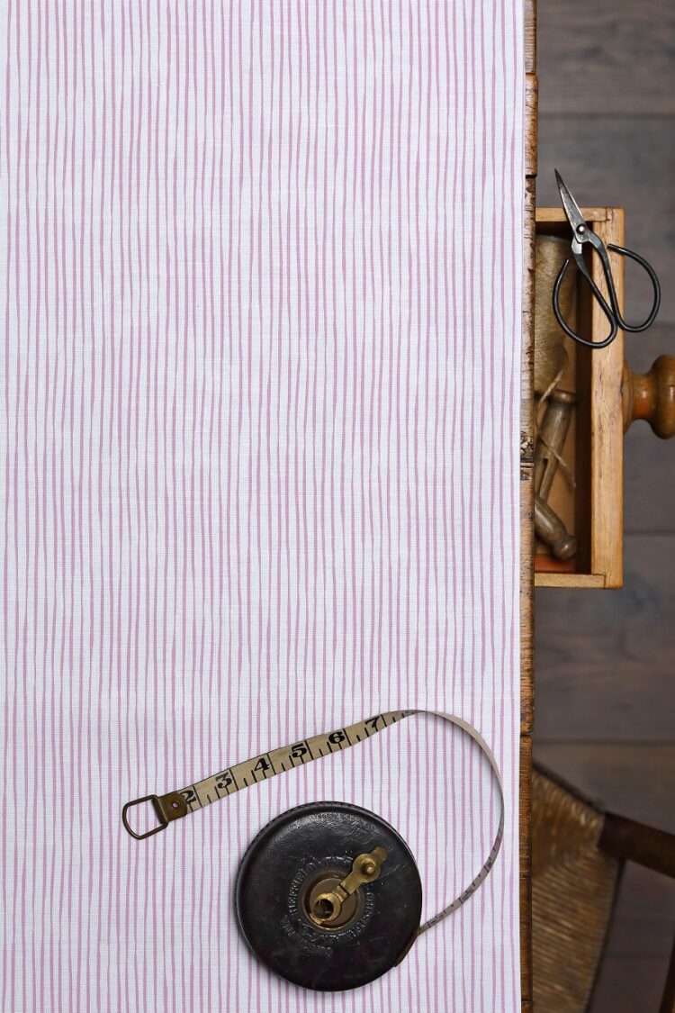 Bamboo ~ Tulip Pink on Belgian White Linen