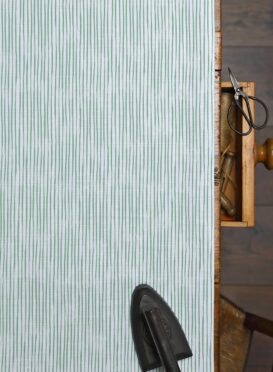 Bamboo ~ Tulip Green on Belgian White Linen