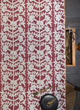 Antibes Grande Maroon Blotch on Dune Linen